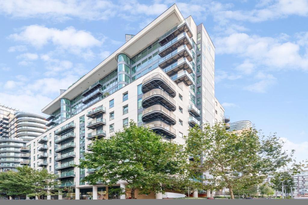 Docklands Cozy View Apartment Лондон Экстерьер фото